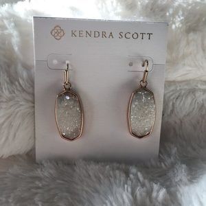 Kendra Scott Danay earrings